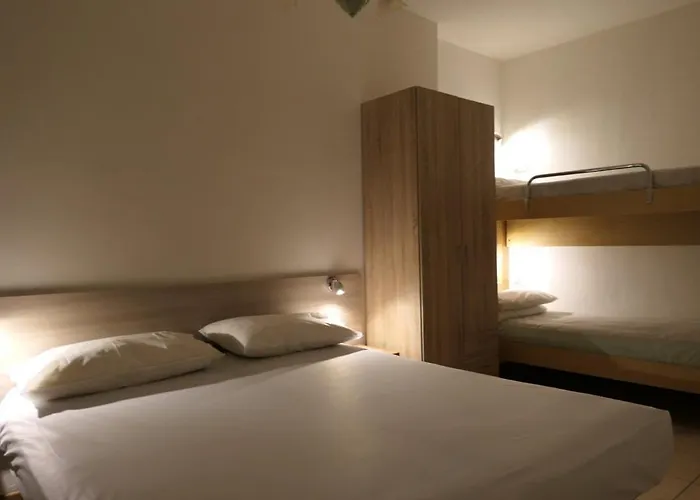 Linz 24 公寓 比比翁